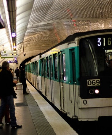 Mobile Technology - Public Transit - Subway